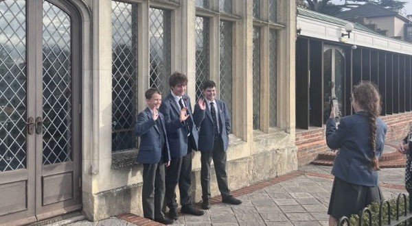 HOE BRIDGE SCHOOL INTRODUCES YEAR 9 BRAND AMBASSADOR PROGRAMME